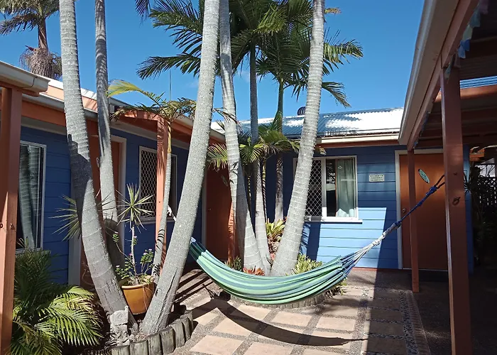 Ozzie Pozzie BackpackersHostel